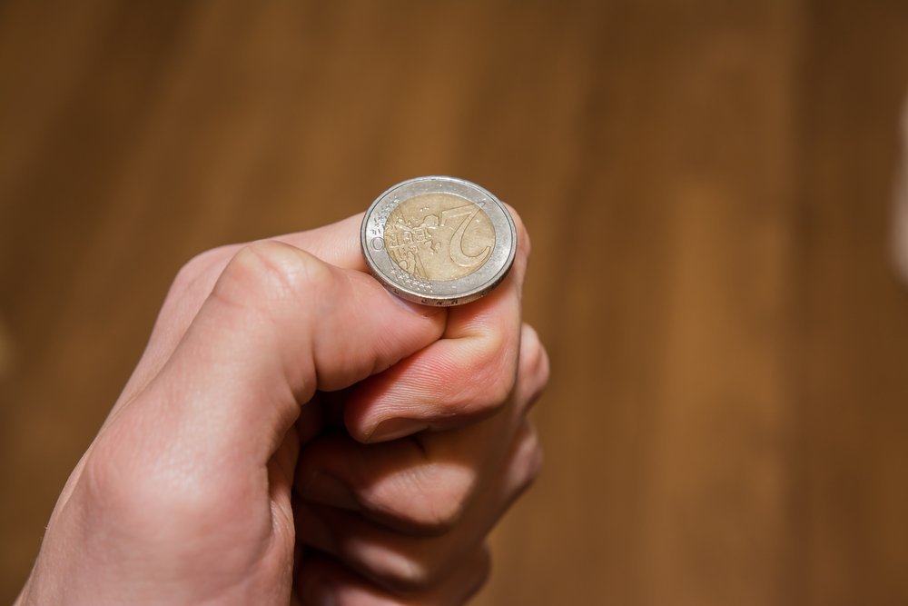 what-happens-if-you-flip-a-coin-100-times-coinflip